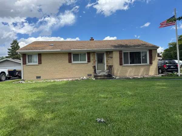 8219 S 82nd Court, Justice, IL 60458