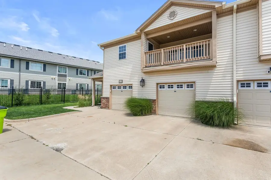 3752 Thornhill Circle #3752, Champaign, IL 61822 - #3