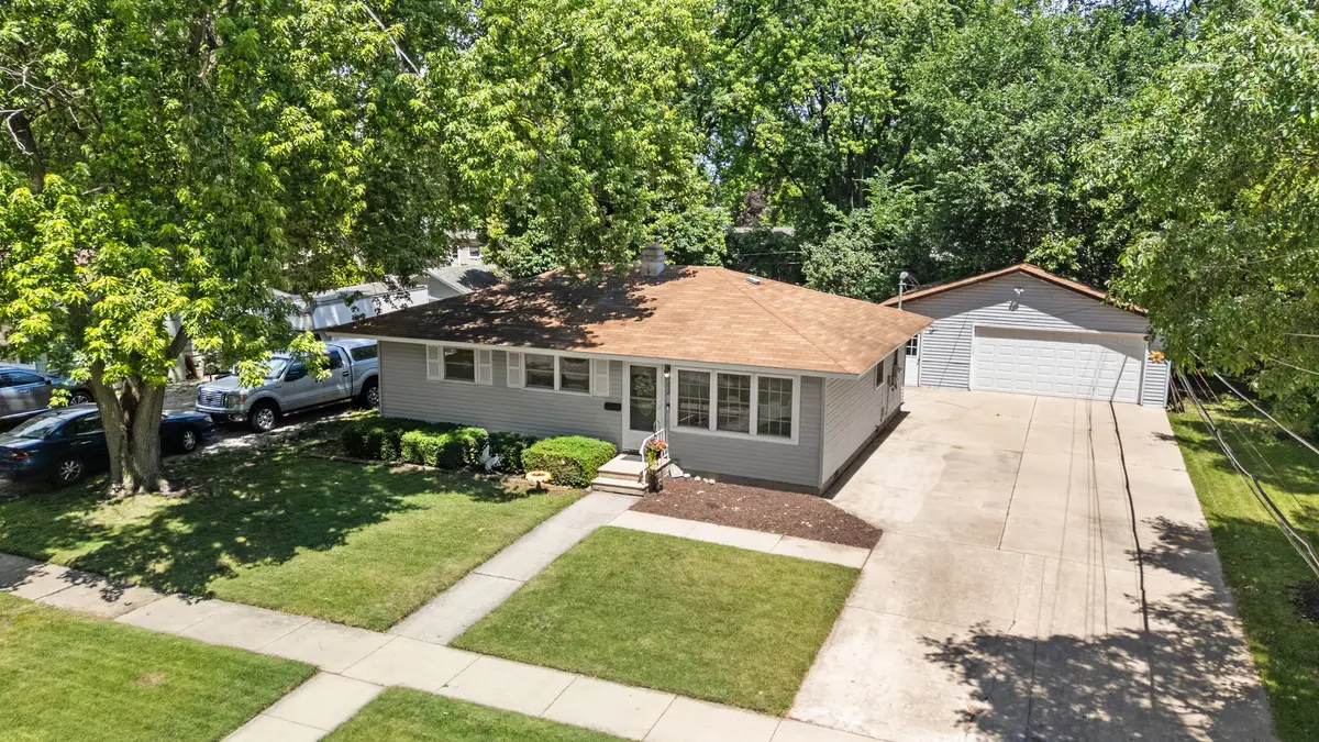 1628 E Dresser Road, Dekalb, IL 60115 - #1