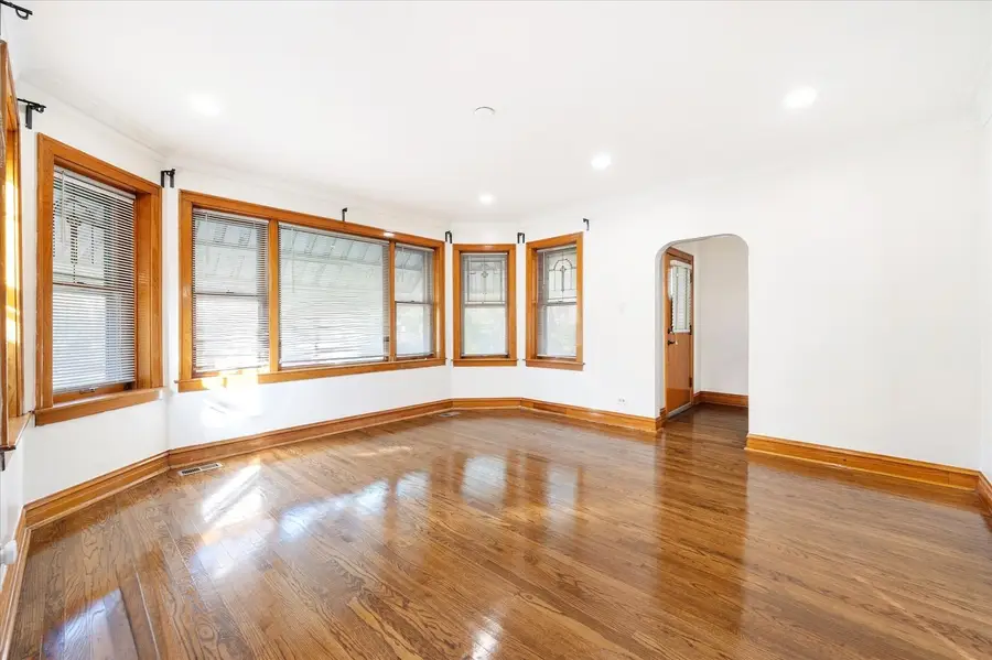 4607 S Karlov Avenue, Chicago, IL 60632 - #2