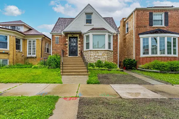 5621 N Drake Avenue, Chicago, IL 60659