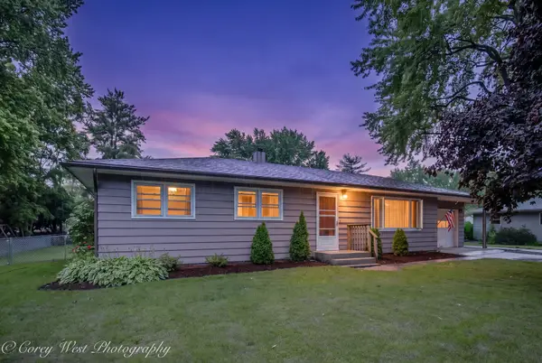 220 Swanson Road, Sycamore, IL 60178