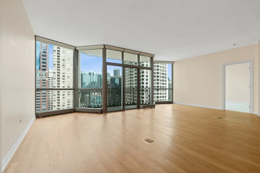 21 E Huron Street #2104, Chicago, IL 60611 - #3