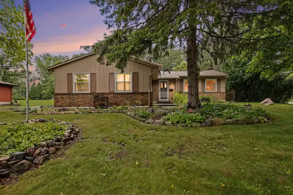 212 Weblos Trail, Valparaiso, IN 46385