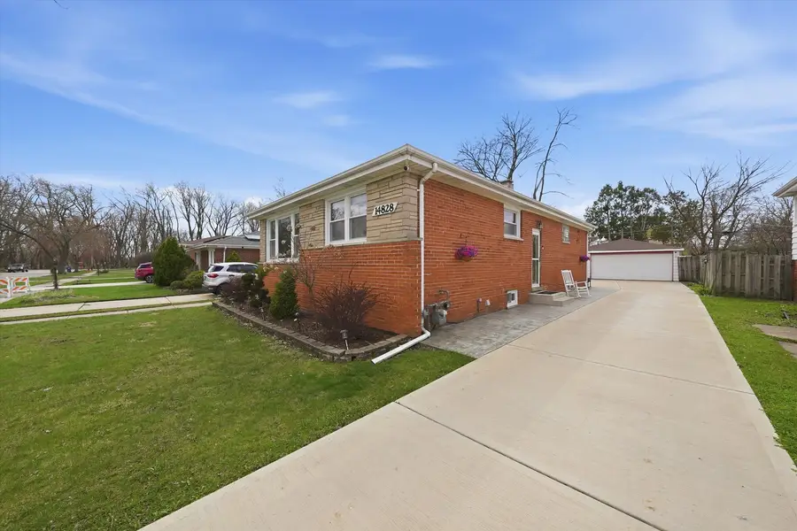 14828 Saint Louis Avenue, Midlothian, IL 60445 - #2