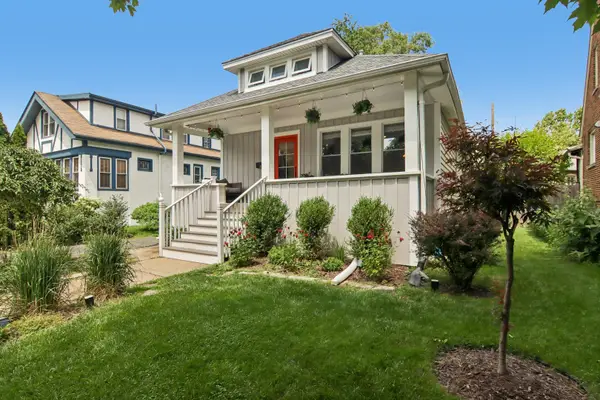 404 Shenstone Road, Riverside, IL 60546