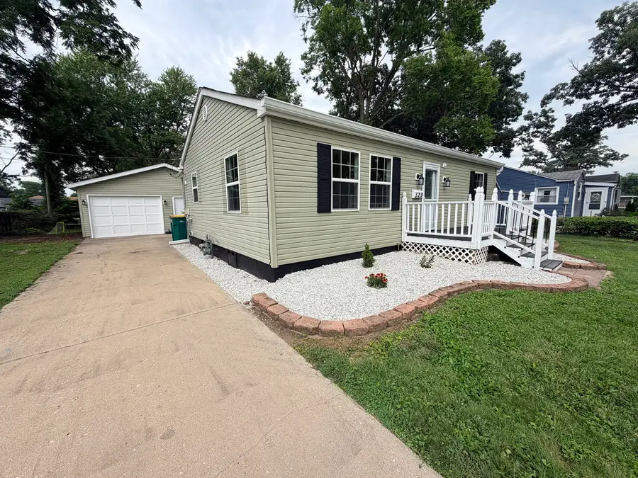 529 7th Avenue, Ottawa, IL 61350 - #2