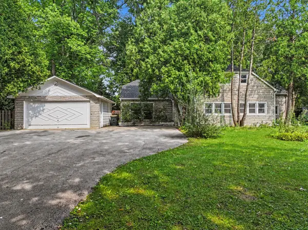 1511 N Dryden Avenue, Arlington Heights, IL 60004