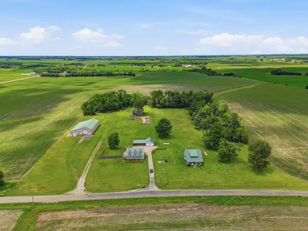 2283 E 2750th Street, Kewanee, IL 61443