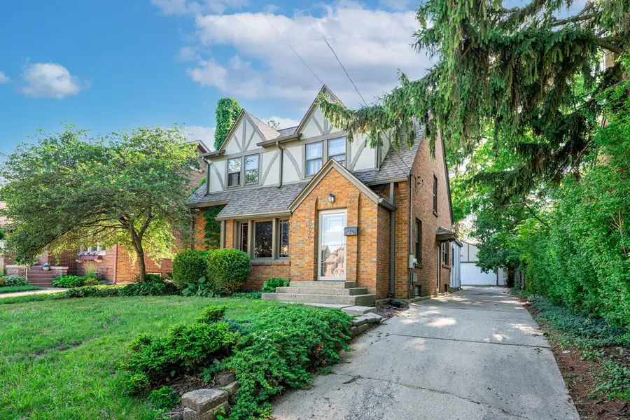208 Robert Avenue, Rockford, IL 61107 - #2