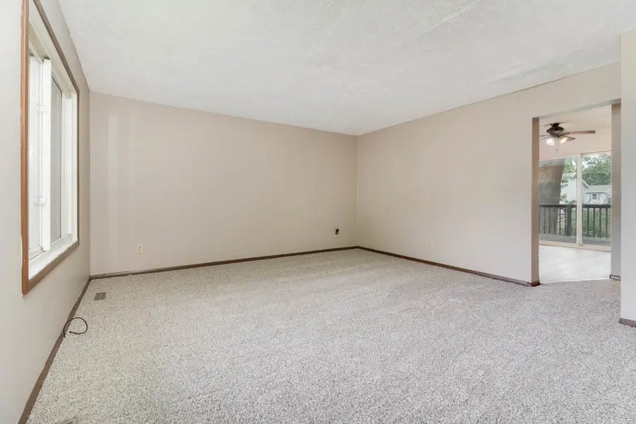 1528 N Hershey Road, Bloomington, IL 61704 - #2