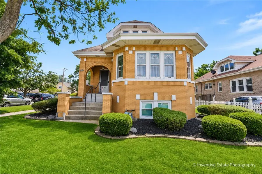 8101 White Avenue, Lyons, IL 60534 - #2