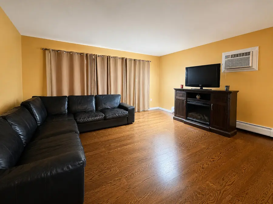 3425 83rd Street #D13, Woodridge, IL 60517 - #2