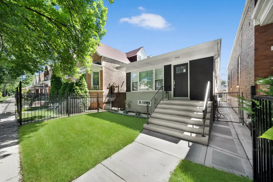 4331 S Campbell Avenue, Chicago, IL 60632 - #3