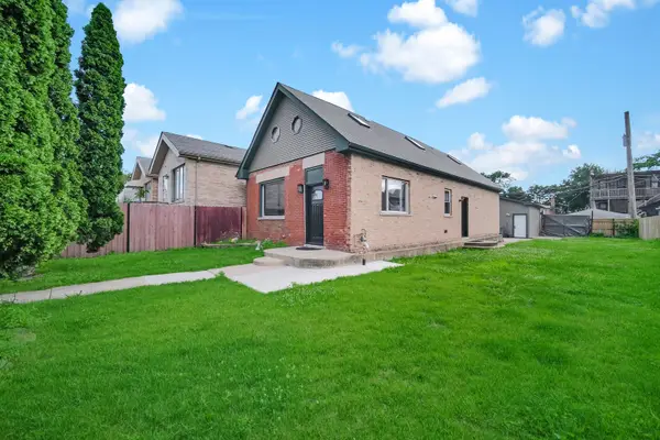 3844 S Artesian Avenue, Chicago, IL 60632
