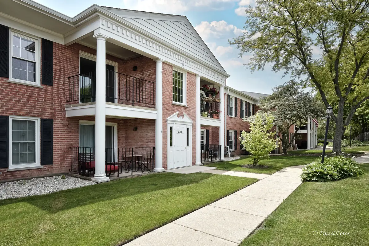 530 Shorely Drive #101, Barrington, IL 60010 - #1