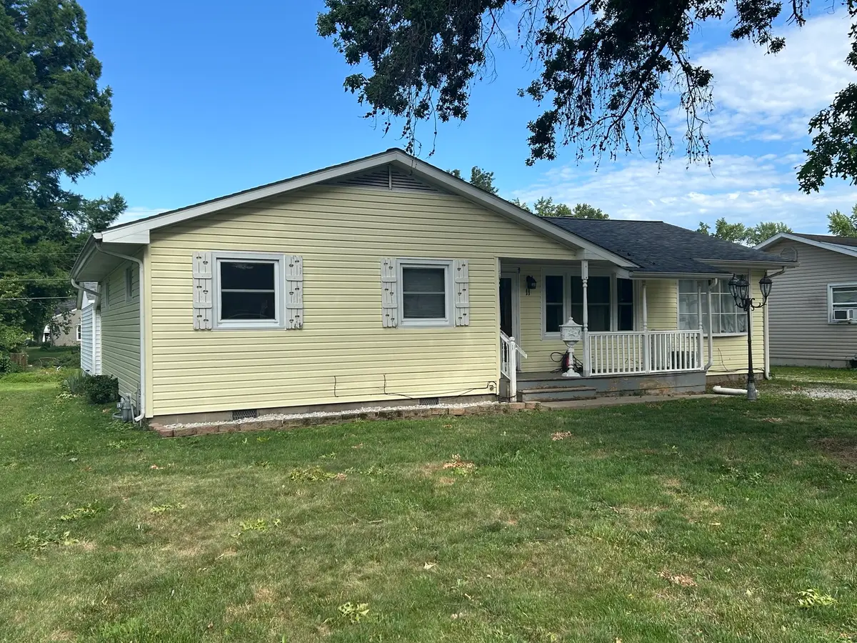 11 Holiday Terrace, Centralia, IL 62801 - #1