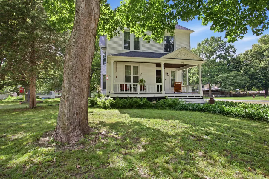 295 N Pritchett Street, Niantic, IL 62551 - #3