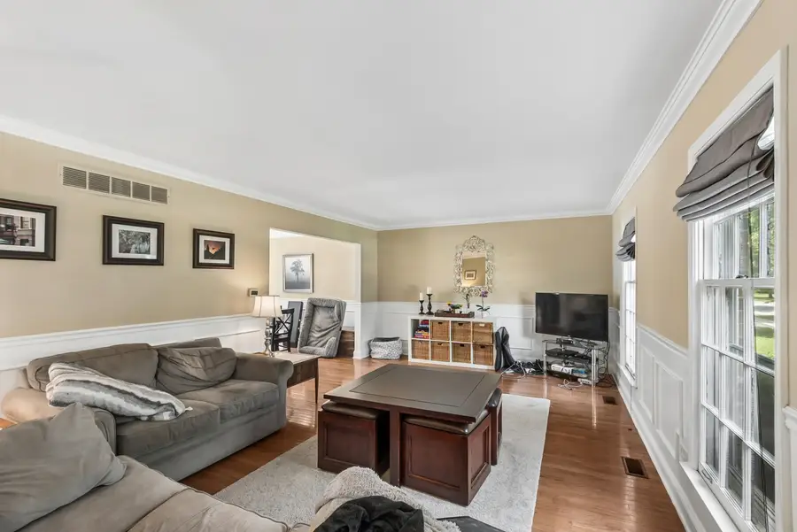 3933 Cumnor Road, Downers Grove, IL 60515 - #2