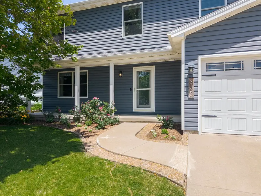 3122 Eagle Creek Drive, Bloomington, IL 61704 - #2
