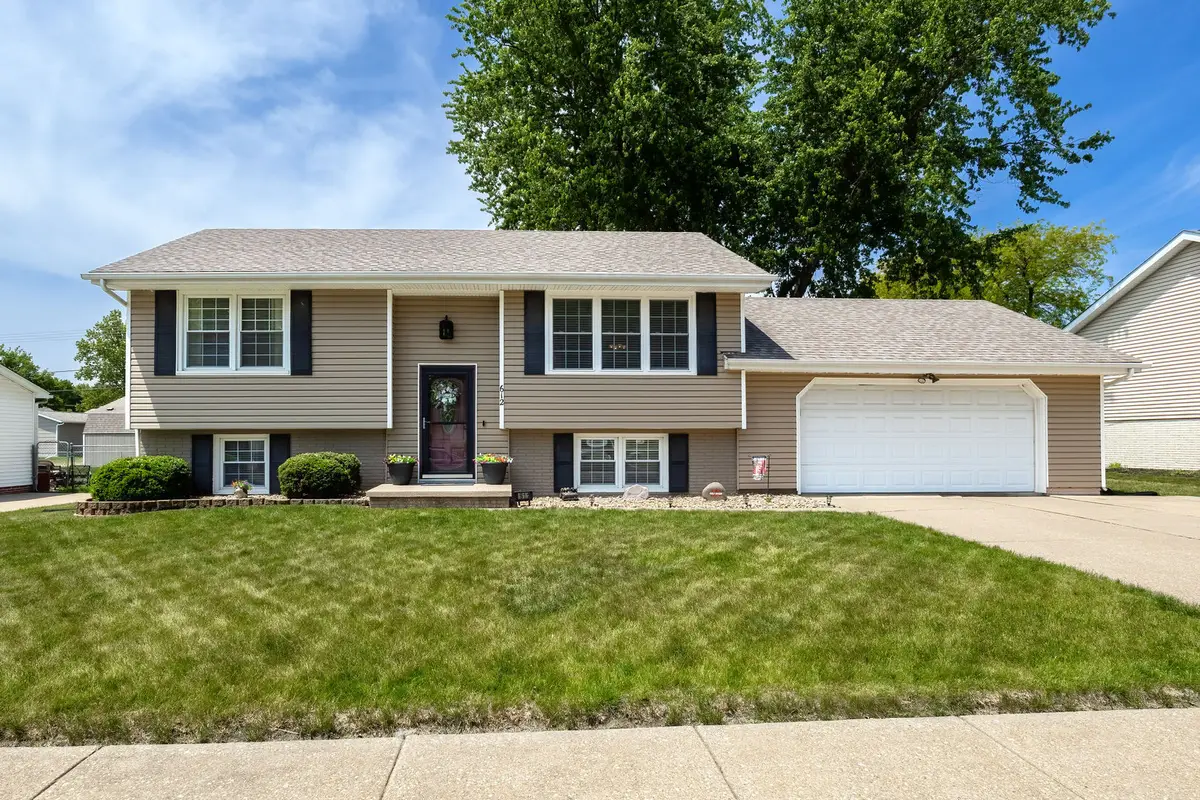 612 N 6th Street, Eldridge, IA 52748 - #1