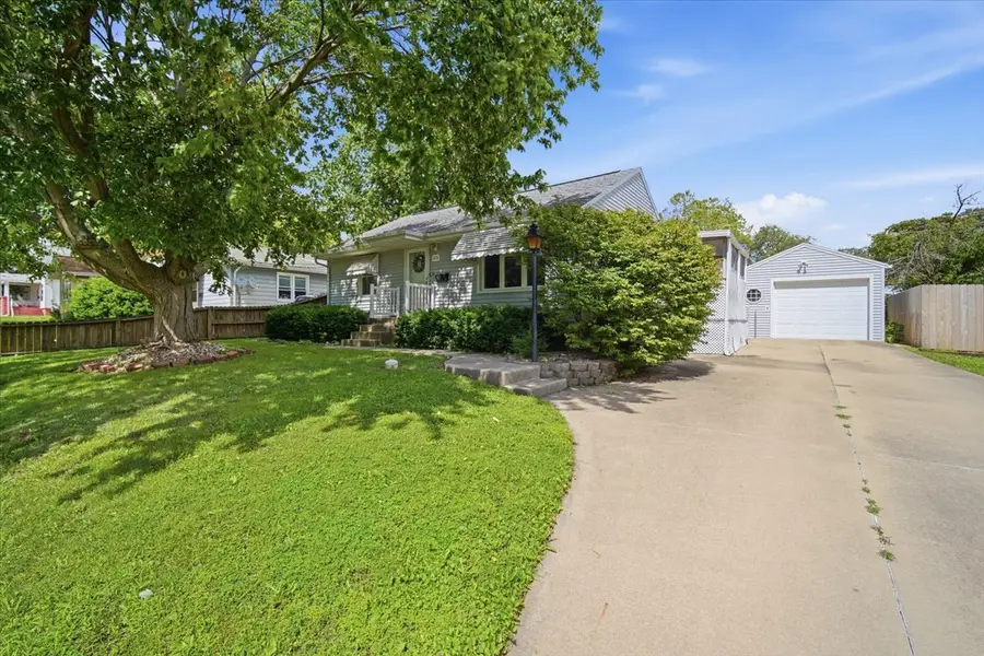 1216 S Mason Street, Bloomington, IL 61701 - #2