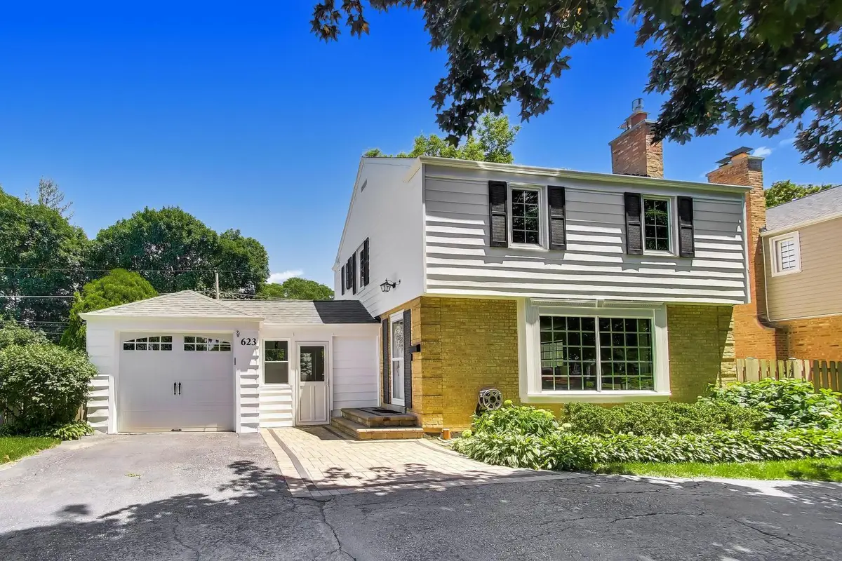 623 S Arlington Heights Road, Arlington Heights, IL 60005 - #1