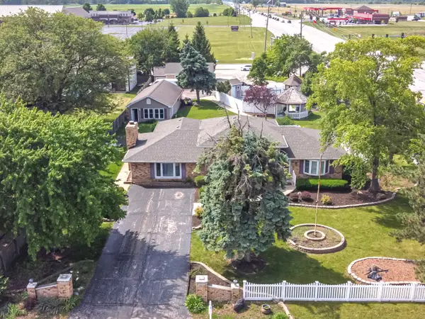 20753 Mary Drive, Lockport, IL 60441