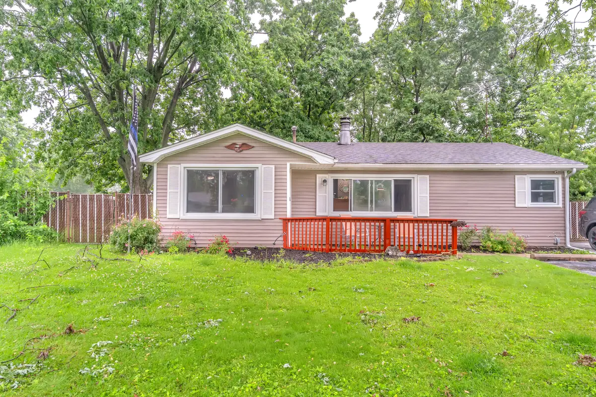442 W Auburn Lane, Crete, IL 60417 - #1