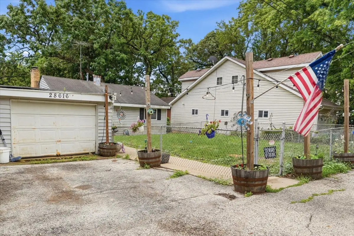 28616 W Benjamin Avenue, Spring Grove, IL 60081 - #1