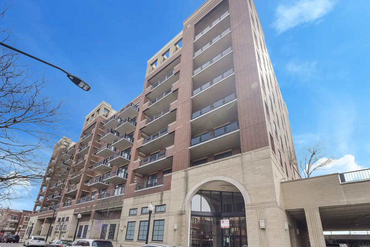 811 W 15th Place #804, Chicago, IL 60608 - #1