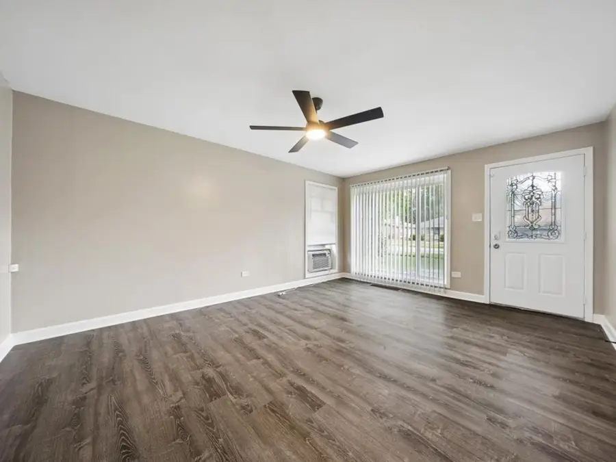 14628 Dante Avenue, Dolton, IL 60419 - #2