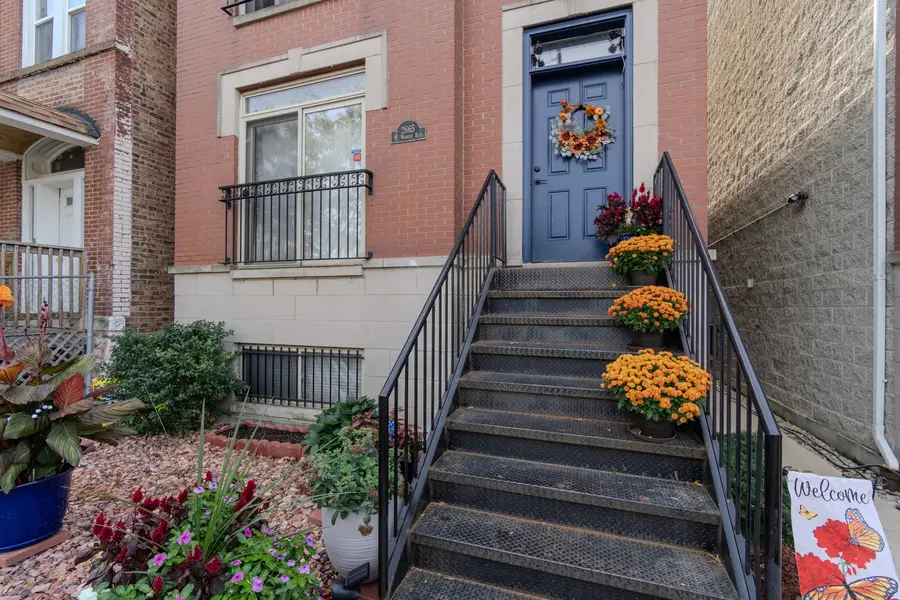 2665 W Warren Boulevard #3, Chicago, IL 60612 - #3