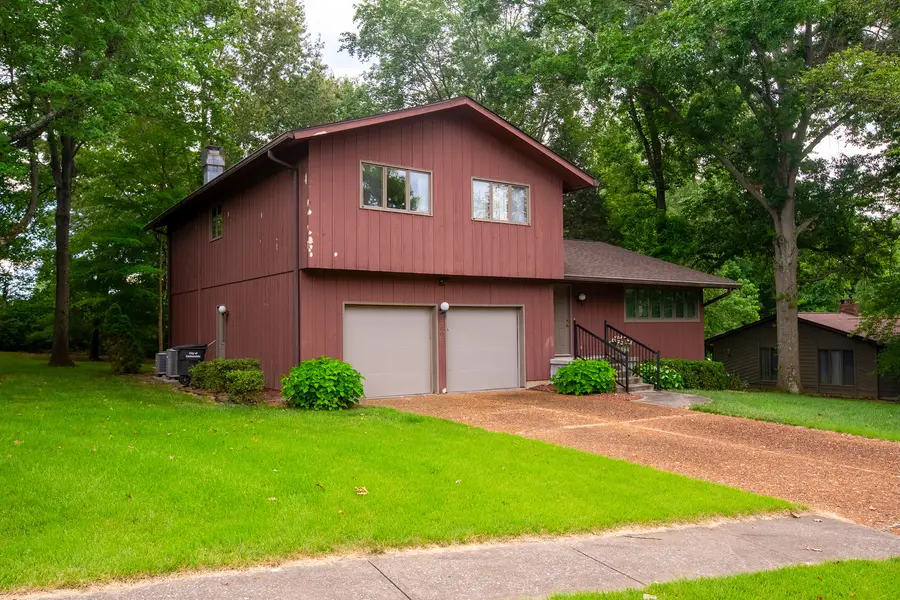 3007 W Kent Drive, Carbondale, IL 62901 - #2