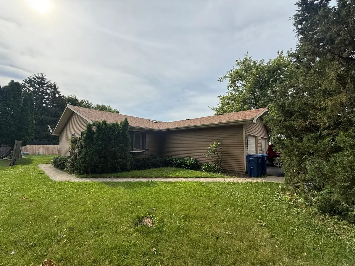 803 Pine Grove Avenue, Gurnee, IL 60031 - #1