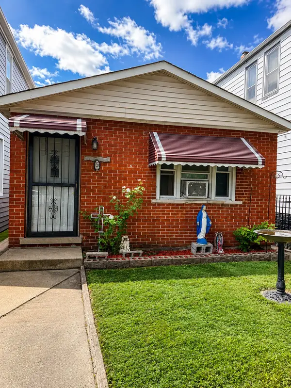 8620 S Baltimore Avenue, Chicago, IL 60617