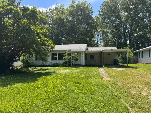 433 Marteeny Street, Mt Vernon, IL 62864