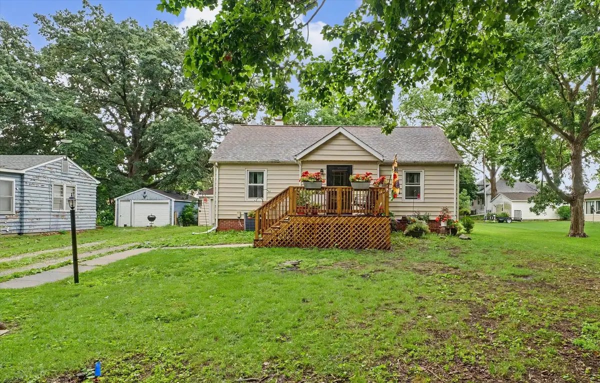 406 S Fourth Street, Saint Joseph, IL 61873 - #1