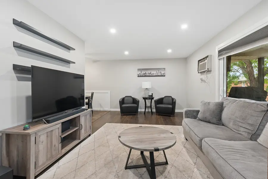 3943 W 104th Street #3B, Chicago, IL 60655 - #3
