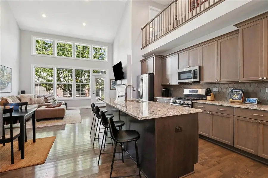 1814 Torrey Parkway, Libertyville, IL 60048 - #3