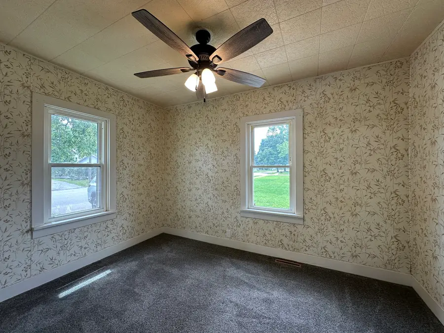 612 E Pierce Street, Macomb, IL 61455 - #3