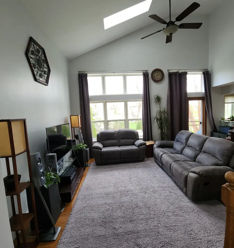 23 Linden Court, South Elgin, IL 60177 - #2