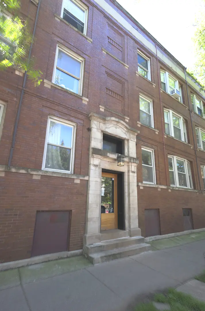 1057 W Berwyn Avenue #1, Chicago, IL 60640 - #1