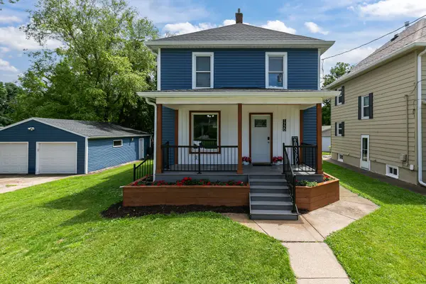 1720 28th Avenue, Moline, IL 61265