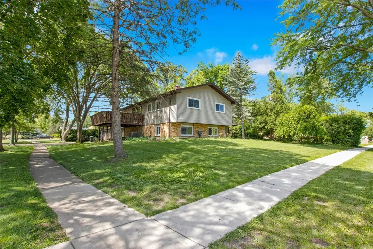 501 Lafayette Lane, Hoffman Estates, IL 60169 - #1
