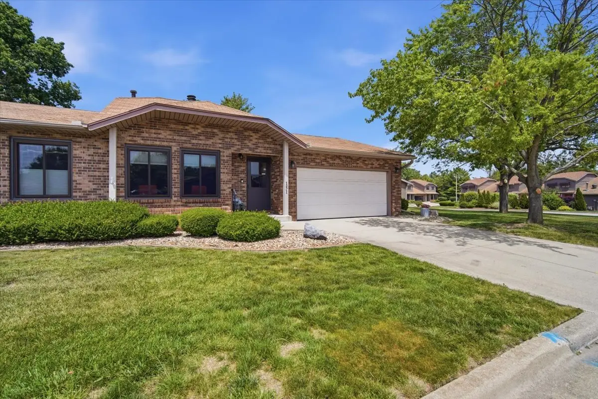 151 Manor Circle, Bloomington, IL 61701 - #1