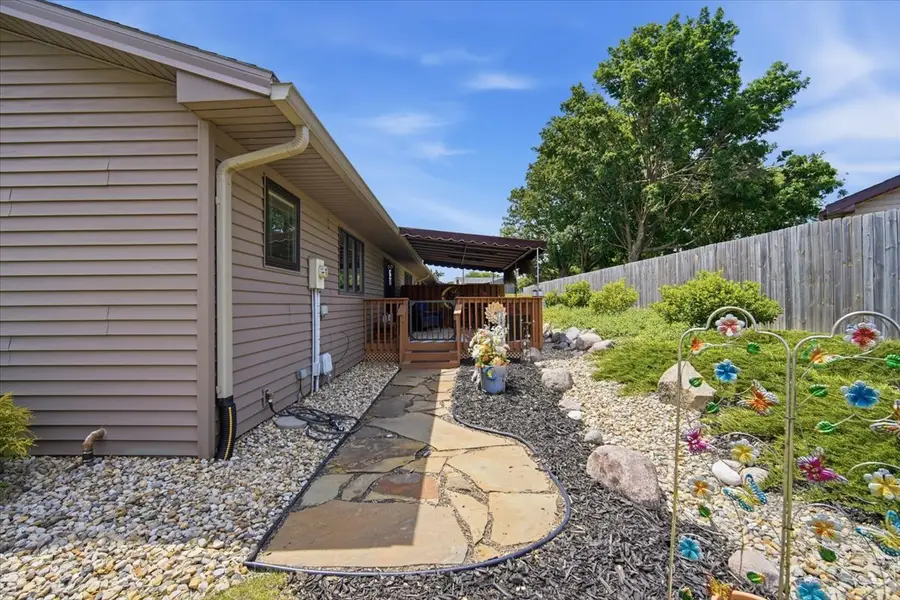 151 Manor Circle, Bloomington, IL 61701 - #2