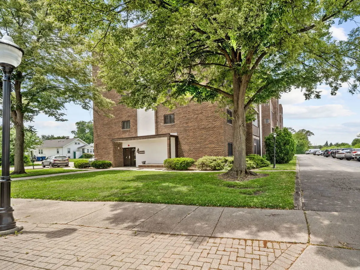 4 Mason Street #106, Bensenville, IL 60106 - #1
