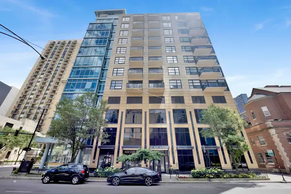 101 W Superior Street #1202, Chicago, IL 60654