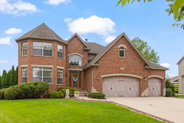 16022 S Selfridge Circle, Plainfield, IL 60586